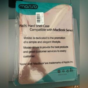 Hard Shell Case for MacBook 13” with keyboard cover